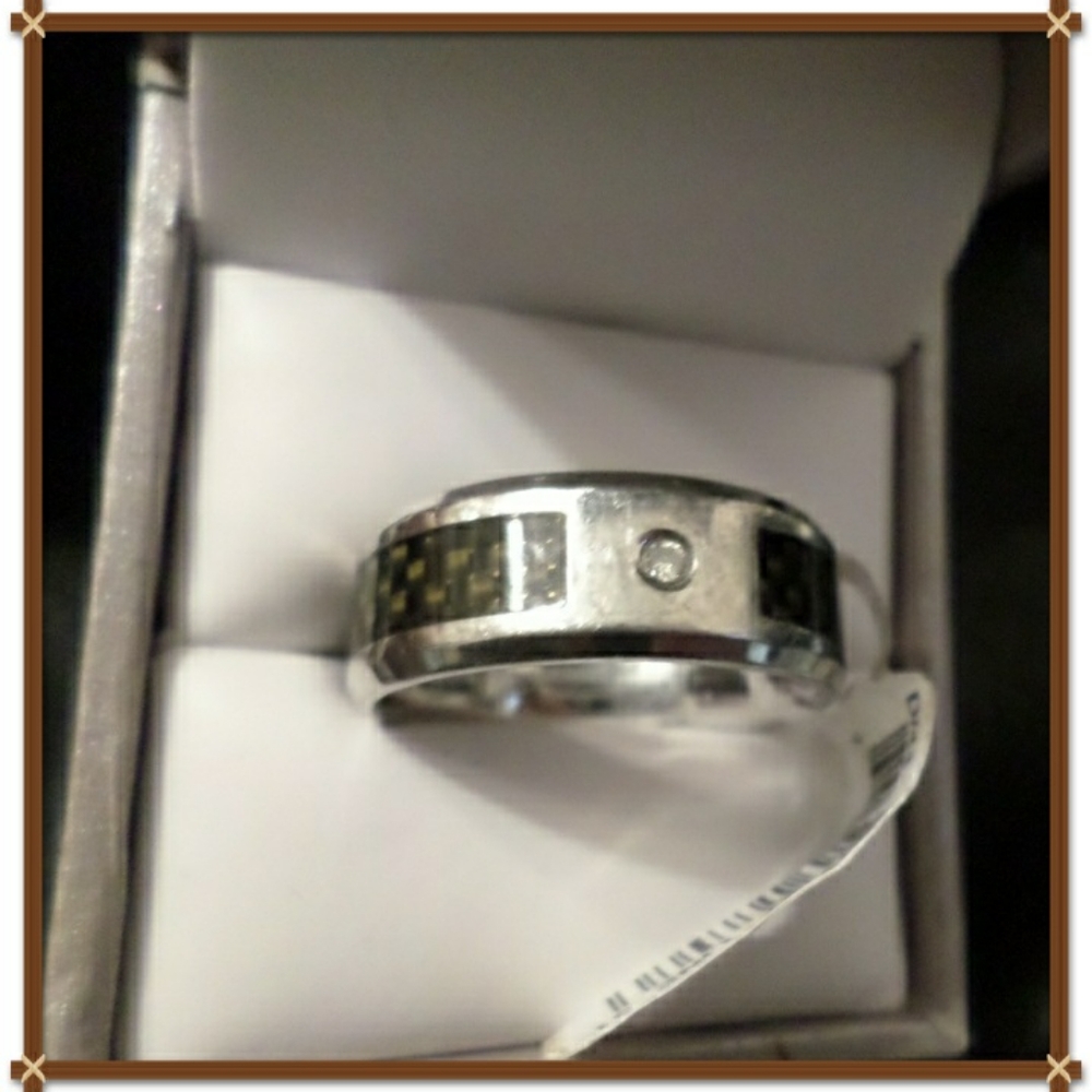 ❣️❣️Diamond Accent Stanless Steel Band❣️❣️